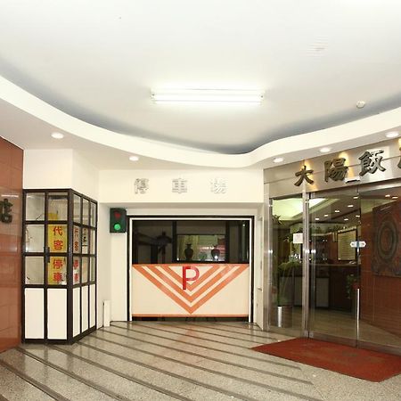Sun Hotel Taichung Exteriör bild