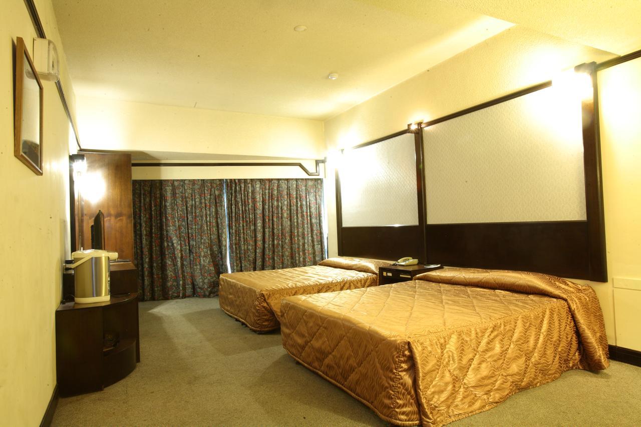 Sun Hotel Taichung Exteriör bild