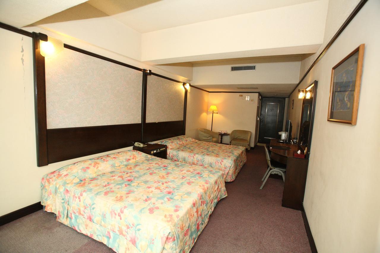 Sun Hotel Taichung Exteriör bild